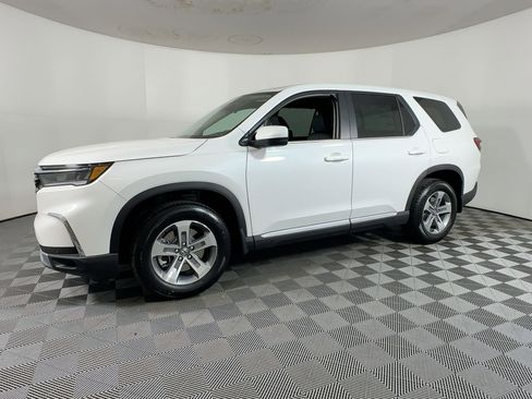 New 2025 Honda Pilot EX-L image 17