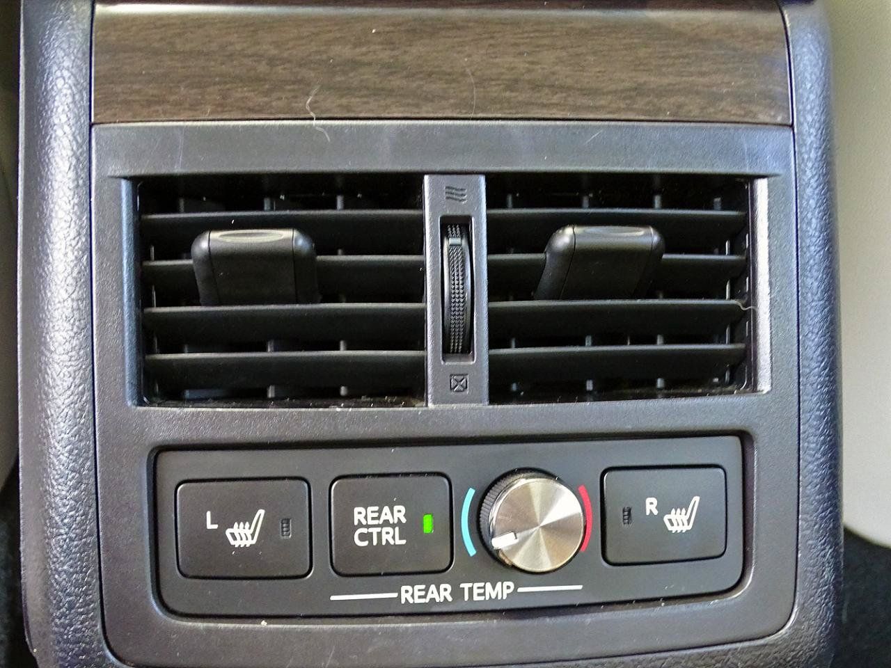 Used 2016 Toyota Avalon Limited w/ Protection Package FWD image 42