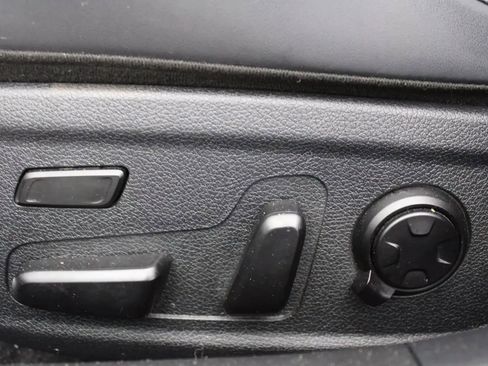 Used 2022 Kia Stinger GT2 image 41