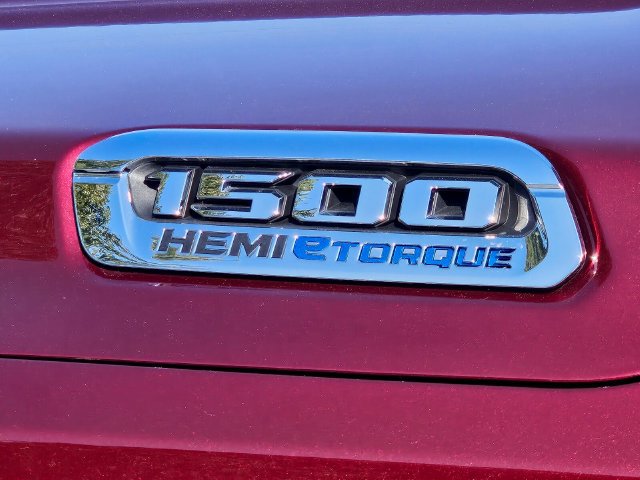 Used 2022 RAM 1500 Laramie AWD/4WD image 34
