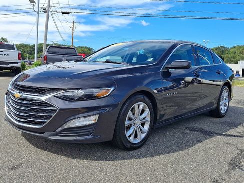 Used 2022 Chevrolet Malibu LT image 3