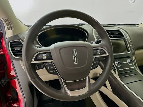 Used 2020 Lincoln Nautilus Reserve w/ Equipment Group 201A image 12