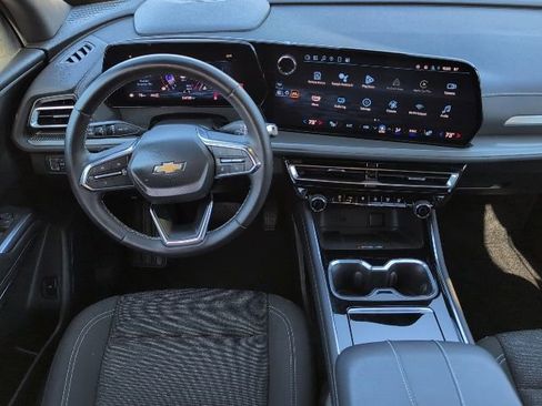 Certified 2024 Chevrolet Traverse LT w/ Trailering Package image 4