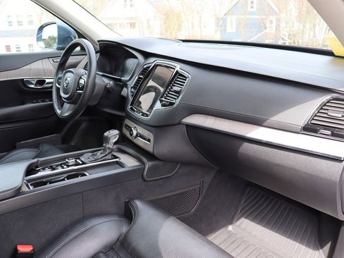 Used 2021 Volvo XC90 T6 Inscription image 23