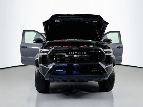 Used 2024 Toyota Tacoma TRD Pro AWD/4WD image 29