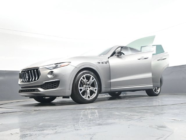 Used 2022 Maserati Levante GT AWD/4WD image 42