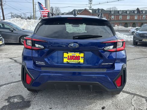 Used 2024 Subaru Crosstrek 2.0i Premium image 6