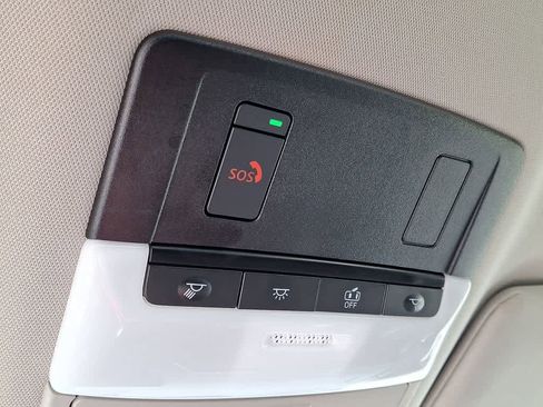 Used 2025 Nissan Altima 2.5 SV FWD image 25