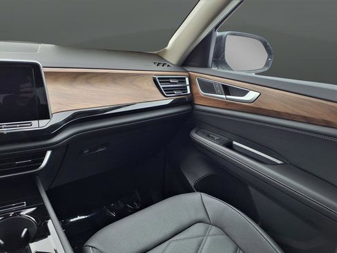 New 2026 Volkswagen Atlas SE image 51