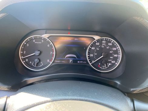 Used 2022 Nissan Sentra SV image 18