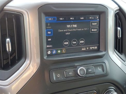 Used 2021 Chevrolet Silverado 1500 Custom image 17