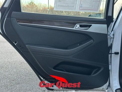 Used 2019 Genesis G80 3.8 RWD image 13