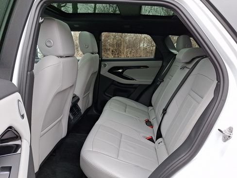 Used 2026 Land Rover Range Rover Evoque S AWD/4WD image 5