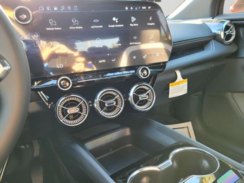 New 2026 Chevrolet Blazer EV LT AWD/4WD image 11