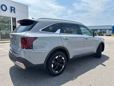 Used 2025 Kia Sorento S w/ Panoramic Sunroof Package FWD image 20