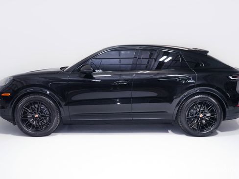 Used 2026 Porsche Cayenne Coupe w/ Premium Package Plus AWD/4WD image 5
