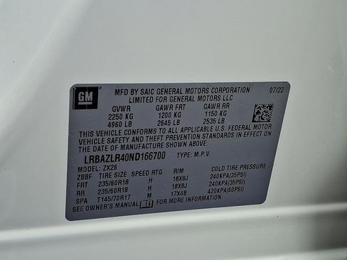 Certified 2022 Buick Envision Preferred FWD image 31
