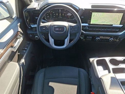 New 2026 GMC Sierra 1500 SLE image 12