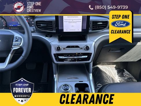 New 2024 Ford Explorer XLT w/ Equipment Group 202A image 20