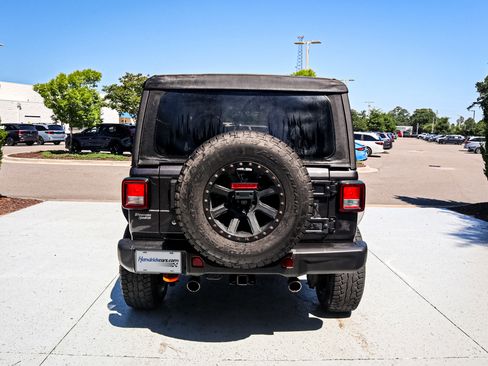 Used 2018 Jeep Wrangler Sport AWD/4WD image 10