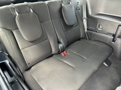 Used 2022 Ford Explorer XLT image 24