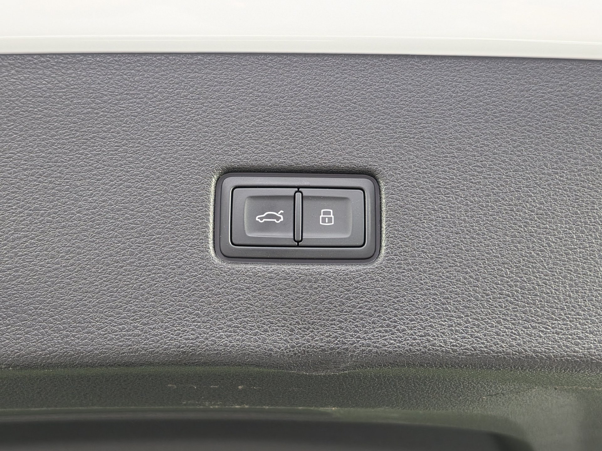 Certified 2023 Audi Q8 Premium Plus AWD/4WD image 51