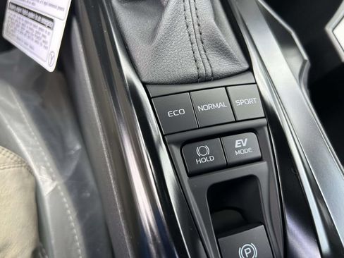 New 2026 Toyota Camry SE w/ Convenience Package FWD image 20