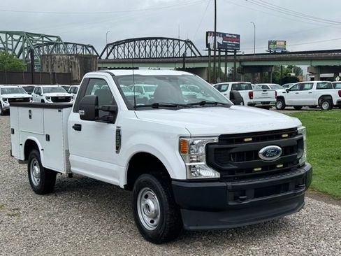 Used 2022 Ford F250 XL w/ Power Equipment Group AWD/4WD image 8