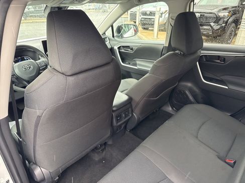 Used 2025 Toyota RAV4 LE image 19