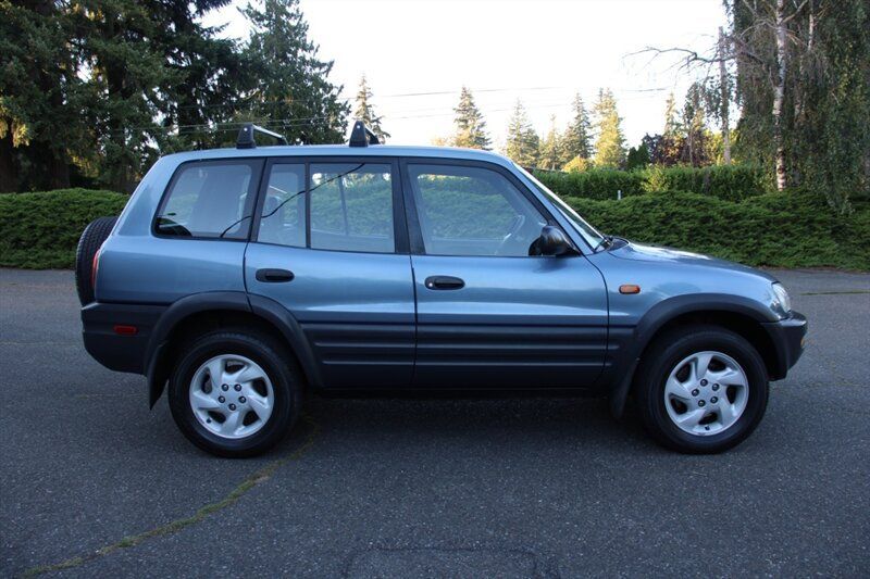 Used 1997 Toyota RAV4 4WD 4-Door w/ Upgrade Pkg w/ Tilt Wheel image 11