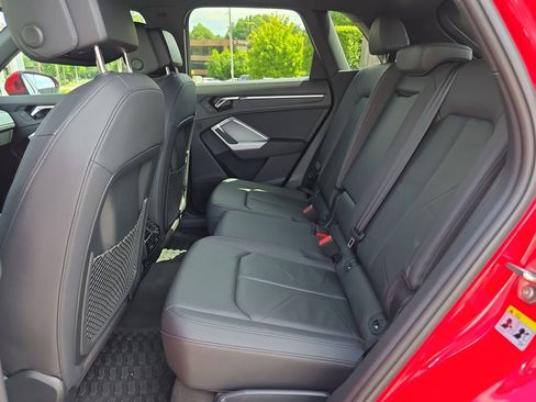 Used 2023 Audi Q3 2.0T Premium Plus AWD/4WD image 11