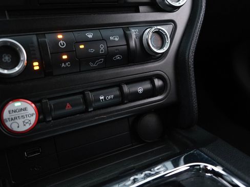 Used 2017 Ford Mustang GT image 28