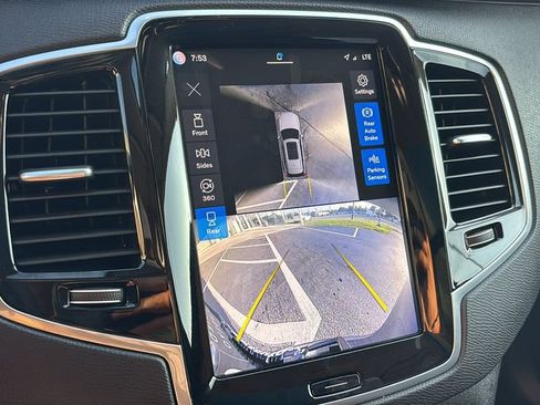Certified 2024 Volvo XC90 B5 Plus w/ Protection Package AWD/4WD image 19