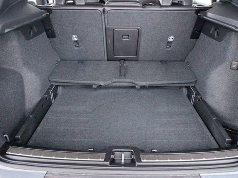 Certified 2023 Volvo XC40 B5 Plus w/ Protection Package Premier image 29