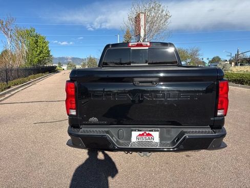 Used 2024 Chevrolet Colorado Z71 w/ Z71 Convenience Package 2 AWD/4WD image 6