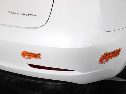 Used 2023 Tesla Model 3 Long Range image 17