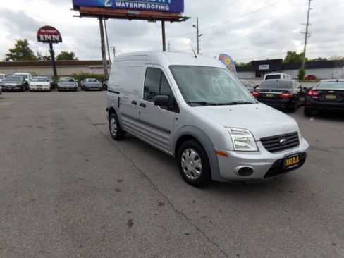Used 2012 Ford Transit Connect XLT image 4