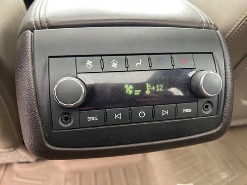 Used 2014 GMC Acadia Denali image 27