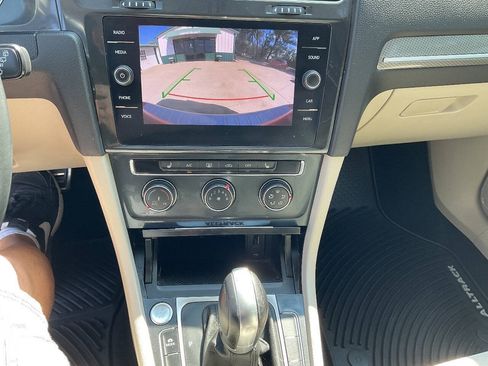 Used 2019 Volkswagen Golf Alltrack SE AWD/4WD image 17