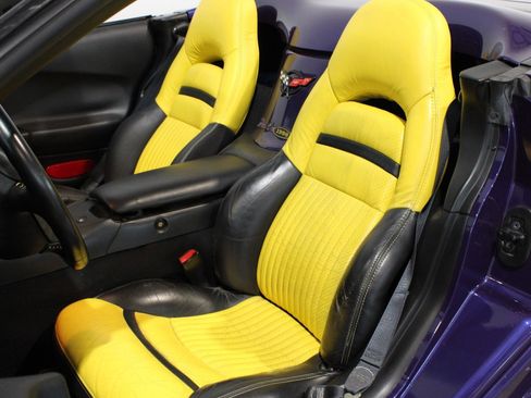 Used 1998 Chevrolet Corvette Convertible w/ Memory Pkg RWD image 32