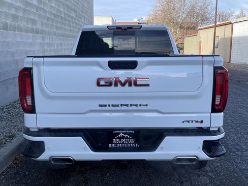 Used 2020 GMC Sierra 1500 AT4 w/ AT4 Premium Package image 5