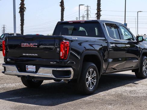 Used 2024 GMC Sierra 1500 SLT AWD/4WD image 7