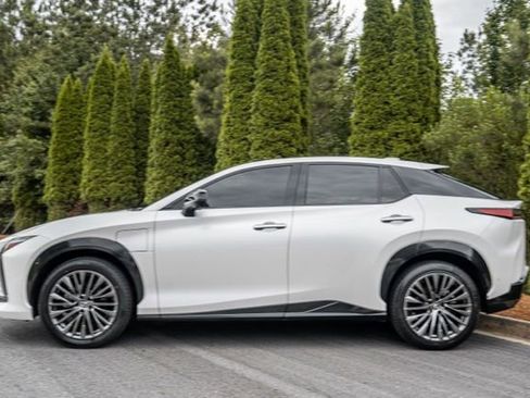 Used 2023 Lexus RZ 450e Premium w/ Accessory Package (2T) AWD/4WD image 9