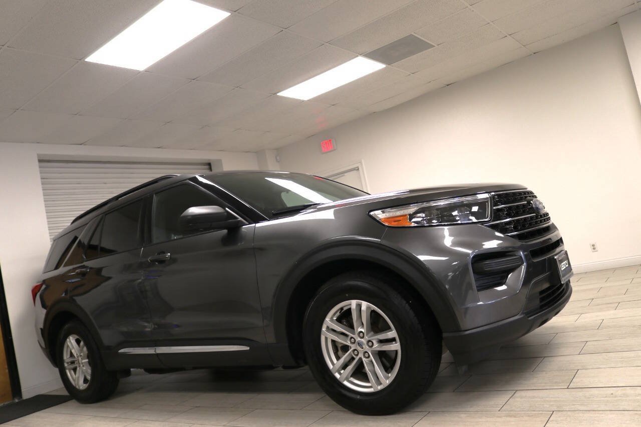 Used 2020 Ford Explorer XLT RWD image 11