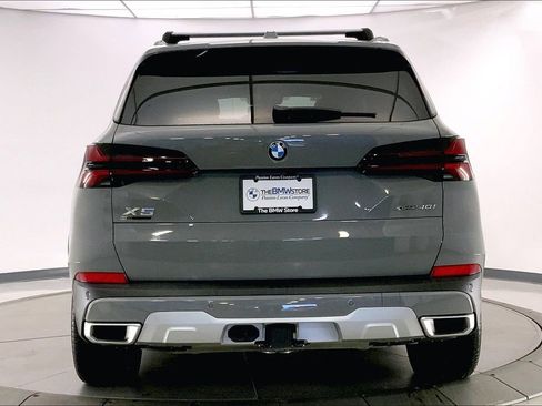 Certified 2025 BMW X5 xDrive40i w/ Parking Assistance Package image 3