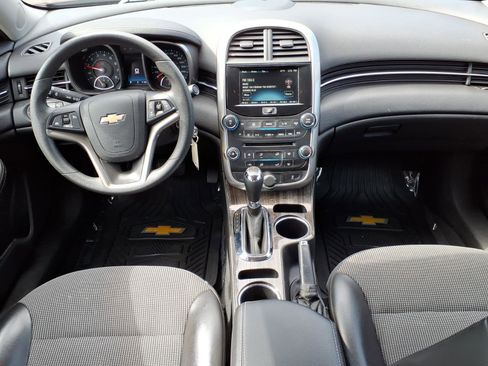 Used 2016 Chevrolet Malibu LT FWD image 12