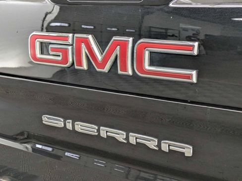 Used 2022 GMC Sierra 1500 AT4 w/ AT4 Preferred Package image 13