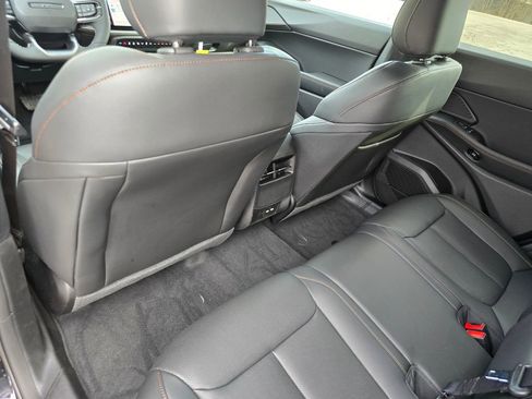 New 2026 Jeep Cherokee Limited image 25