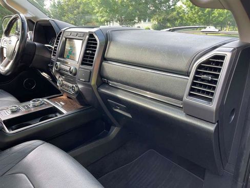 Used 2018 Ford Expedition Max Platinum AWD/4WD image 68