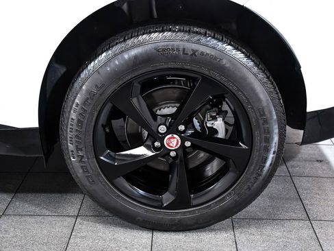 Used 2023 Jaguar F-PACE S AWD/4WD image 8
